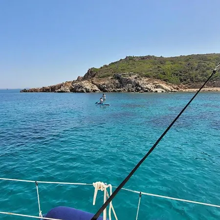 Botel Wohnen Auf Dem Santa Teresa Gallura