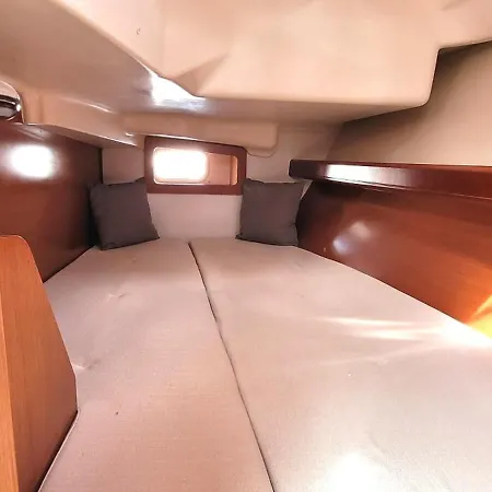 Wohnen Auf Dem Botel *